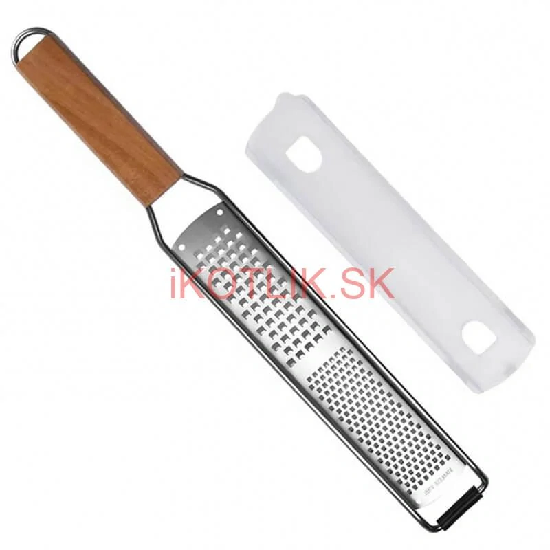 Strúhadlo ploche na syr s drevenou rukoväťou