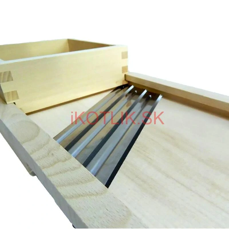 Ručný drevený krájač kapusty 3 nože 56 x 19 cm (malý)